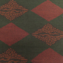 Load image into Gallery viewer, Echigo Tsumugi Black x Red Ryotha mold for Men&#39;s Pure Silk Unsublated Length 1200cm Kimono Fabric Beautiful goods