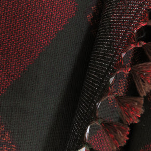 反物 男性用 越後紬 黒ｘ赤 菱型に向い鶴 正絹 未仕立て 長さ1200cm 着物生地 美品