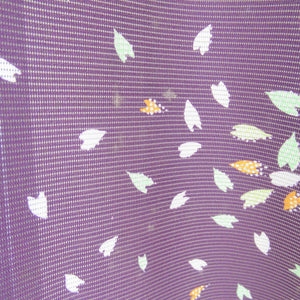 夏着物 単衣 絽 夏用 ポリエステル 小紋 桜の花びら模様 紫ｘ白ｘ薄緑 バチ衿 小柄サイズ 仕立て上がり 身丈151cm 美品