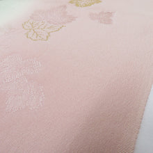 画像をギャラリービューアに読み込む, 帯揚げ 丹後ちりめん 正絹 ピンク×白緑色ぼかし 絹100％ フォーマル カジュアルにも 日本製 長さ182cm