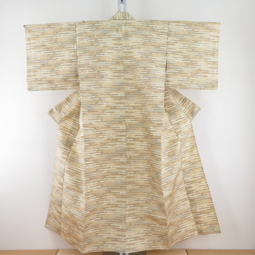 Tsumugi Kimono Silk Silk Sand Color Kasaga pattern wide collar Casual Kimono Size Light tailored 149cm