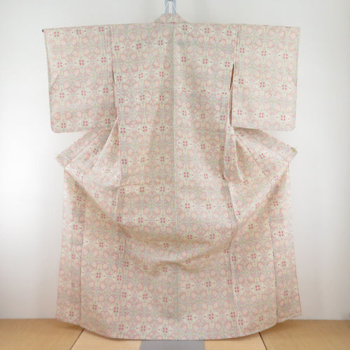 紬 着物 正絹 単衣 クリーム色ｘ多色 幾何学模様 バチ衿 カジュアル着物 仕立て上がり 身丈163cm