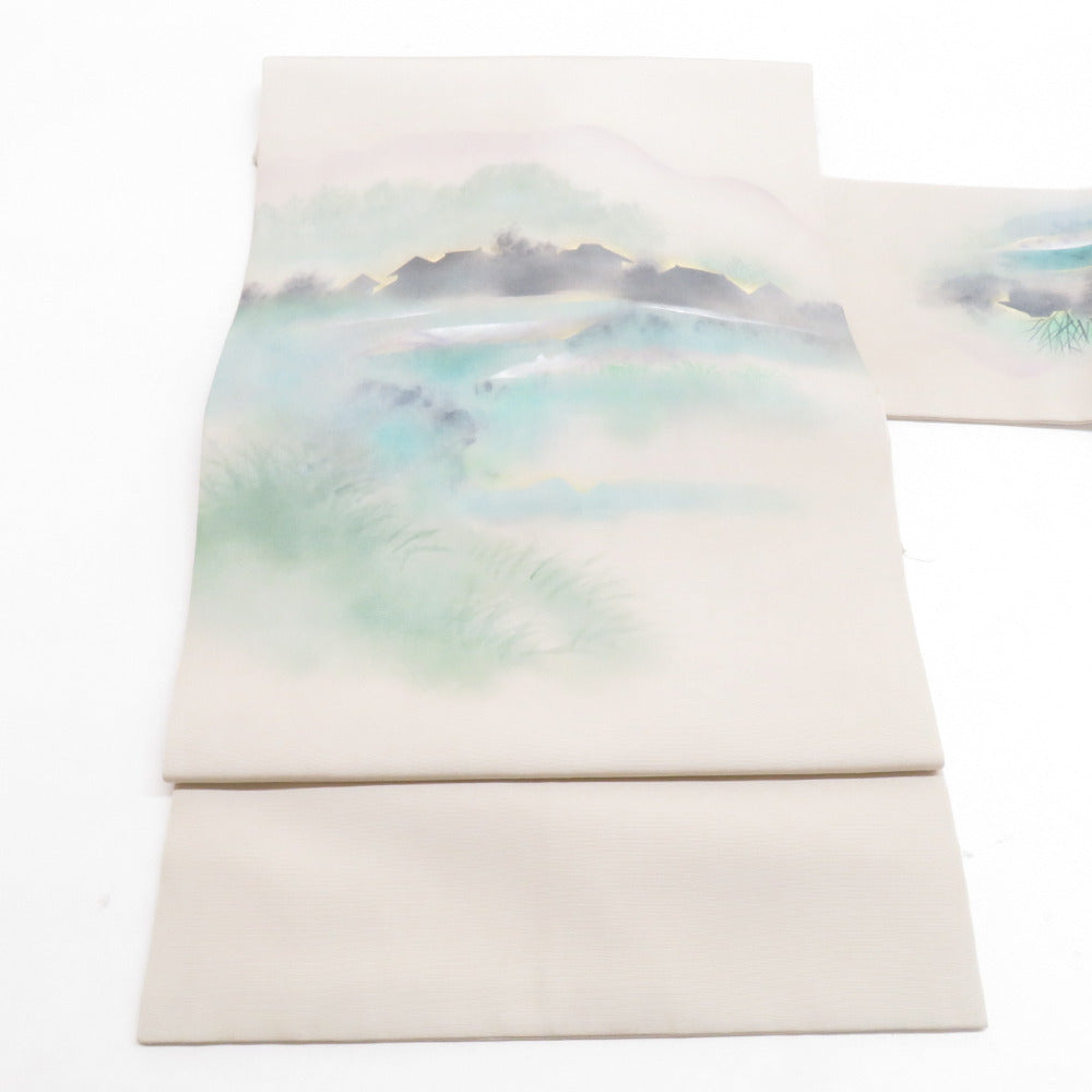 名古屋帯 正絹 塩瀬 灰茶地 田舎風景柄 お太鼓柄 九寸帯 カジュアル 仕立て上がり 着物帯 長さ370cm 【キモノオフ野々市若松店】 名古屋帯 正絹 塩瀬 灰茶地 田舎風景柄 お太鼓柄 九寸帯 カジュアル