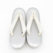 Load image into Gallery viewer, Sangaku -free size 23.5cm Urethane sole Silver x White unused