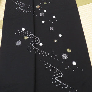 Relaxed Relaxed Relaxed Pure Silk Black Club Square embroidery Black × White Tango Chirin Kimono Kimato Dough Japanese Course unused Monotone Length 1200cm Unused