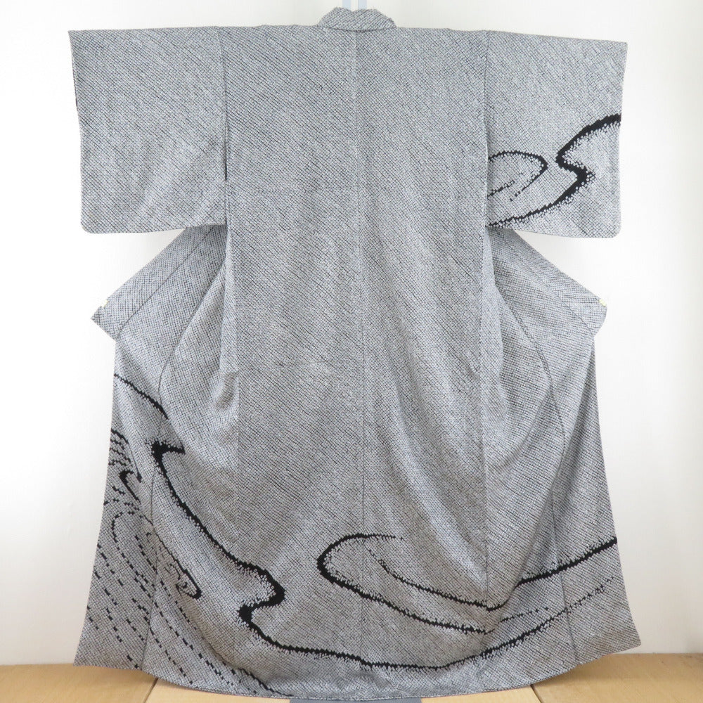 付下げ柄 総絞り着物 正絹 黒色 流水柄 袷 バチ衿 カジュアル 仕立て上がり 身丈160cm 【キモノオフ野々市若松店】 付下げ柄 総絞り着物 正絹 黒色 流水柄 袷 バチ衿 カジュアル 仕立て