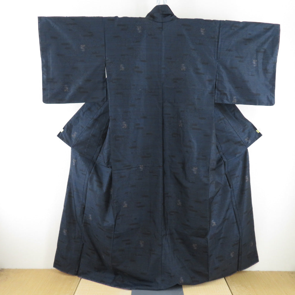 Tsumugi Kimono Oshima Tsumugi Kasuka Building Black Navy Blue Pure Silk Lined Lined Lined Casual Tailoring Kimono Star 163cm