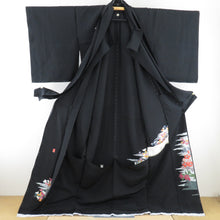 Load image into Gallery viewer, Black Tomesode Temporary Elephant Feather Shazen Dyeing Writers Monju Crest Black 8 Hake Hama Chirimen Pure Formal Kuman Kimono