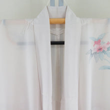 Load image into Gallery viewer, Attachment Summer kimono Wide collar pure silk white flower pattern without crest