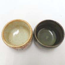 Load image into Gallery viewer, Kutani ware antique / folk crafts Kutani Higashi -Sen Gui Ochoco 5 General Gumi Shochiku Ume Picture Changed Sake Work Box