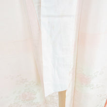 Load image into Gallery viewer, 襦袢 振袖用 ぼかし 花蝶文様 桃色 正絹 広衿 袷 長襦袢 仕立て上がり 女性着物用 身丈135cm