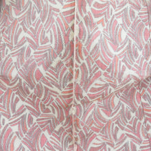 Load image into Gallery viewer, Tsumugi Kimono Kimono Geometric Pattern Beige x Pink x Red Orange Bachi Collar Pure Silk Casual