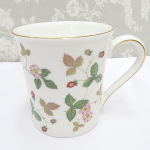 WEDGWOOD Weld Wood Tableware Wild Strawberry Wild Strawberry Mug Cup Strawberry Box