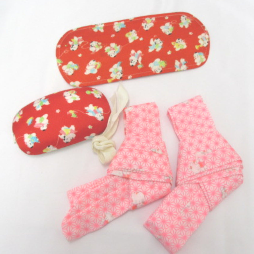 4 -piece set for girls Board Pillow Wa wah, Red Shichigo 3 Children's Kimono Kimono Karako pattern