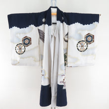 Load image into Gallery viewer, Children&#39;s kimono boy kids with one body with undergarments with undergarments x gray -gray pure silk hawk -like boys Shichigosan celebration 97cm