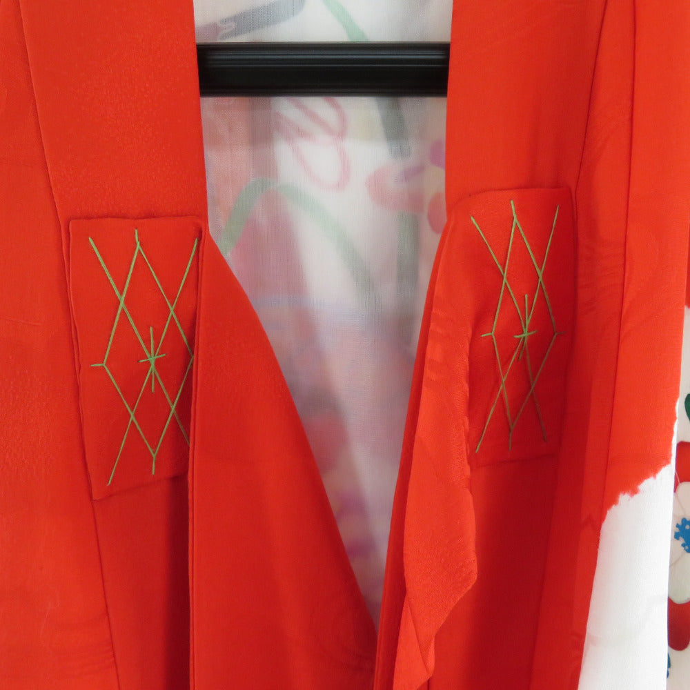 子供着物 女の子用 一つ身 正絹 赤色ｘ白色ｘ多色 絞り 鼓に花々紋様 フォーマル 女児 七五三 祝着 子供きもの  身丈96cm 【キモノオフ野々市若松店】 子供着物 女の子用 一つ身 正絹 赤色x白色x多色 絞り 鼓に花々紋様