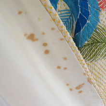 Load image into Gallery viewer, Kimono two shaku sleeve total squeezed pure silk yellow x multicolor embroidery with porch crest lined lined collar adult ceremony graduation ceremony formal tailored kimono 155cm