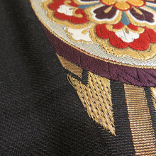 Load image into Gallery viewer, Nishijin weaving certificate for kimonos for kimonos, butterflies, flowers such as flowers, purple x gold gold thread six -handed pure silk tailoring kimono length 440cm