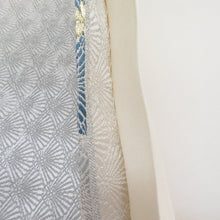 Load image into Gallery viewer, Hakuso Nishijin Ori -Oribe Hirobe Corporation on the Wave of Flower Crest Gold Silver Thread White X Gray x Blue Six Pattern Pure Kimono Length 440cm