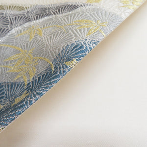 Hakuso Nishijin Ori -Oribe Hirobe Corporation on the Wave of Flower Crest Gold Silver Thread White X Gray x Blue Six Pattern Pure Kimono Length 440cm