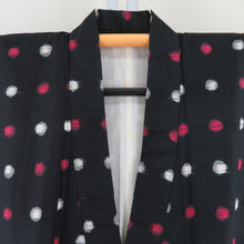 Load image into Gallery viewer, Antique Meisen Lined Bee Collar Black X Pink x White polka dot pattern Pure silk Retro Old Kimono 145cm