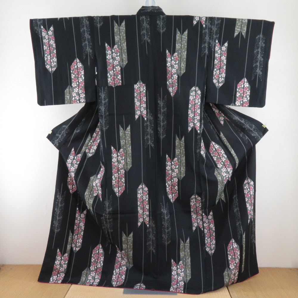 Komon Polyester Washable Lined Casual wide collar black x Pink color arrow cherry blossoms 168cm