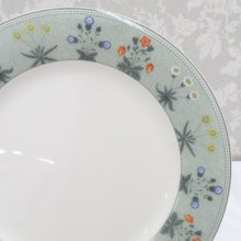 Load image into Gallery viewer, NIKKO Nikko Tableware V &amp; A Victoria &amp; Albert Museum William Morris Dinner Plate 25.5cm Flowers