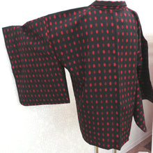 Load image into Gallery viewer, Haori Wool Black Red Balax Dot Dot Kimono Kimono Kimono Jacket Cold Provin Shake Tailoring Fashionable Cool Cool Star 71.5cm