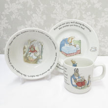 画像をギャラリービューアに読み込む, WEDGWOOD ウエッジウッド 食器 PETER RABBIT ピーターラビット 中皿 17.5cmプレート マグカップ 小鉢 シリアルボウル 3点セット 旧刻印