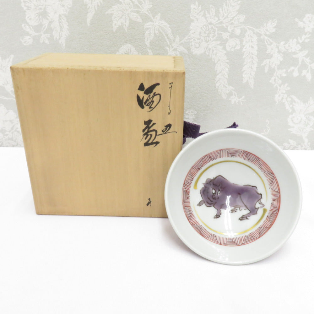 Kutani ware antique / folk crafts Taisei Yamagishi Zodiac Zodiac Sake Cup Ushi Cue Boet Box Ceramic Ceramic Tableware