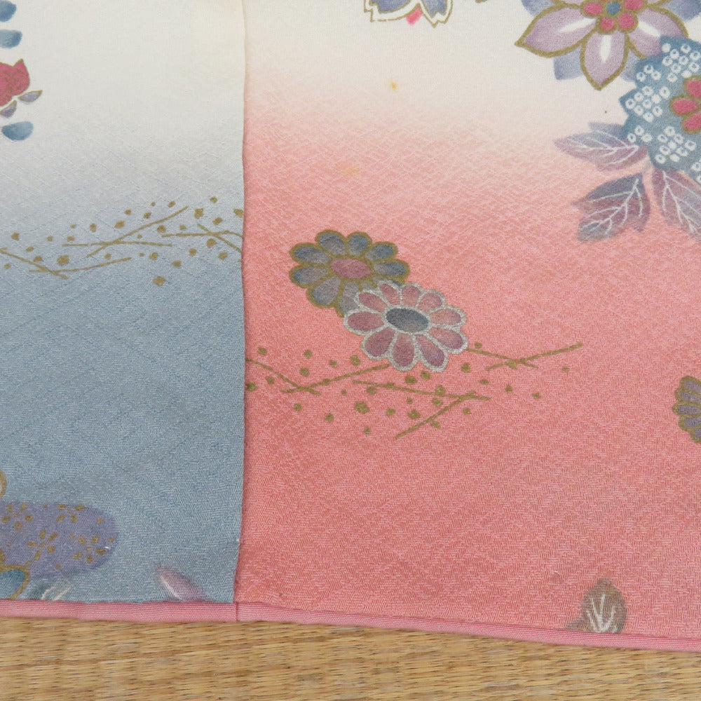 小紋 霧に花模様 ぼかし染め 青ｘピンク 箔入り 紗綾形地文 金ｘ銀 袷 広衿 正絹 仕立て上がり カジュアル着物 身丈173cm 【キモノオフ野々市若松店】 小紋 霧に花模様 ぼかし染め 青xピンク 箔入り 紗綾形地紋 金x銀 袷