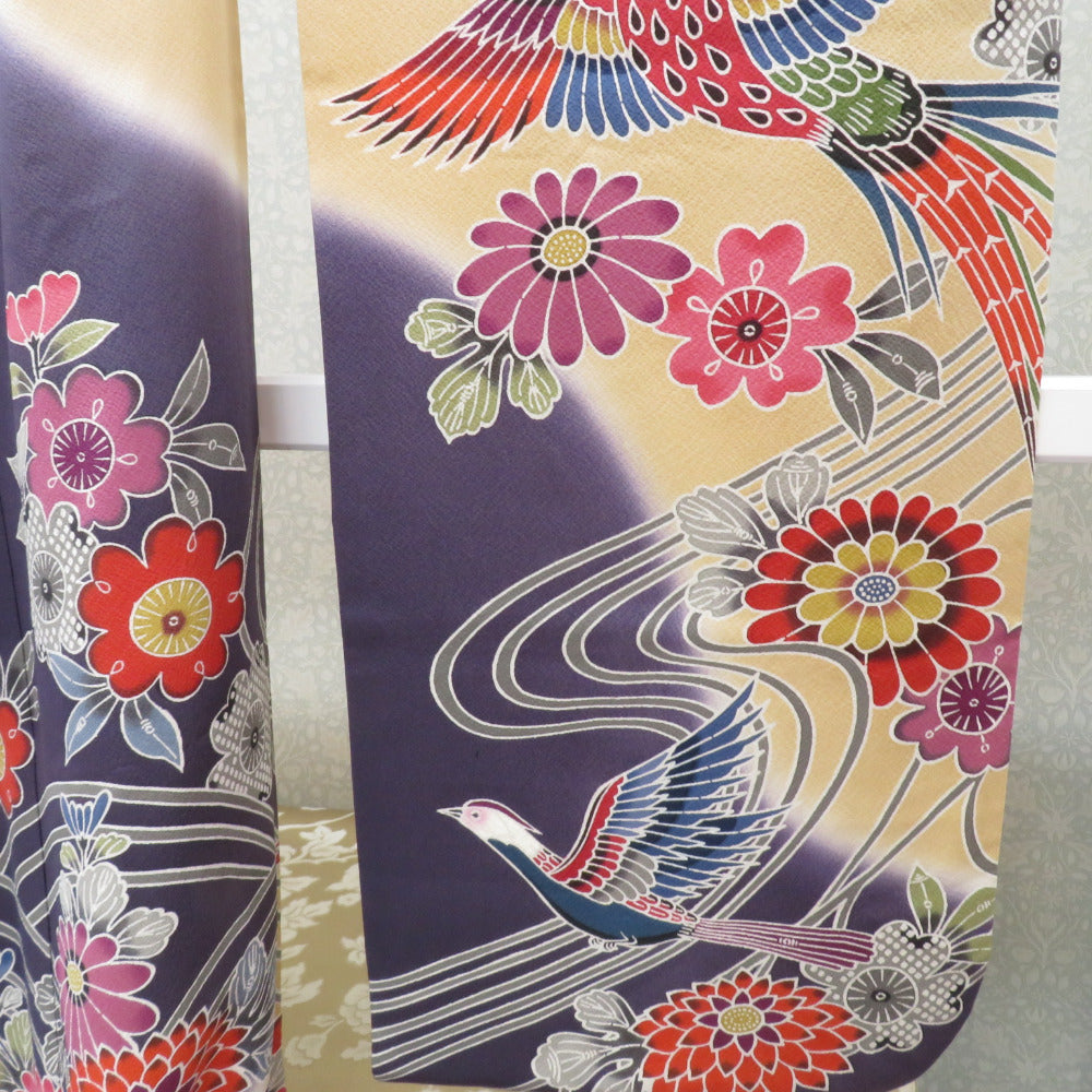 振袖 正絹 サーモンピンク×ベージュ×紫 型染め 風景 花々 袷 広衿 成人式 卒業式 舞台衣装 フォーマル 仕立上り 着物 紅型調 花鳥 身丈174.8cm 振袖 正絹 サーモンピンク×ベージュ×紫 型染め 風景 花々 袷 広衿 成人