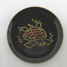 Load image into Gallery viewer, Sephiko Elephant Tableware Kingdom Nishimura Hikubei Nishimura Hikubei Nishimura Sweet Sweets Confectionery Sweet Plate 5 pieces Set set of 5 lacquered lacquered trees Dolphin Dolphin Box