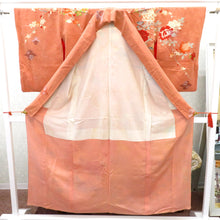 Load image into Gallery viewer, Visit clothes Antique old Kimono difficult with kimonos with orange pink multi -colored piles Peacock flower thread Retro Meiji / Taisho roman formal display remake 154.5cm