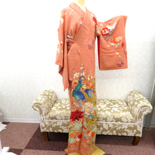 Load image into Gallery viewer, Visit clothes Antique old Kimono difficult with kimonos with orange pink multi -colored piles Peacock flower thread Retro Meiji / Taisho roman formal display remake 154.5cm