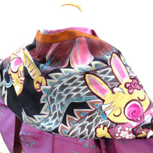 Load image into Gallery viewer, Shawl silk double -sided black multi -colored rabbit dragon flower tea Ichimatsu block check Chiroyoke cold knee body temperature adjustment spring / summer / winter length 141cm