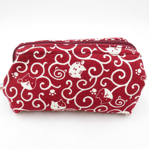 Cats and arabesque pattern Caramel pouch Shikyado Red Cotton Inner check -out Pattern