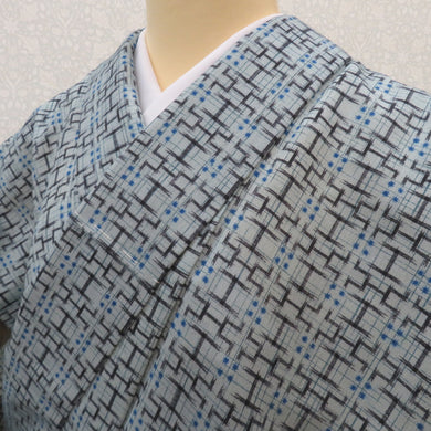 ウール着物 単衣 水色地 黒×青 幾何学模様 バチ衿 しつけ糸付 カジュアルきもの 普段着物 仕立て上がり 身丈157cm