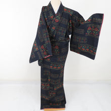 Load image into Gallery viewer, Tsumugi Kimono Flower Aquarium Public Lined Collar Black Black Black Black Pure Silk Casual Casual Kimono Tailor