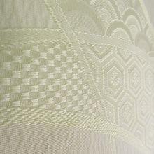 Load image into Gallery viewer, Plain color, yellow-green, no crest, wide collar, pure silk, ready-made, length 157cm