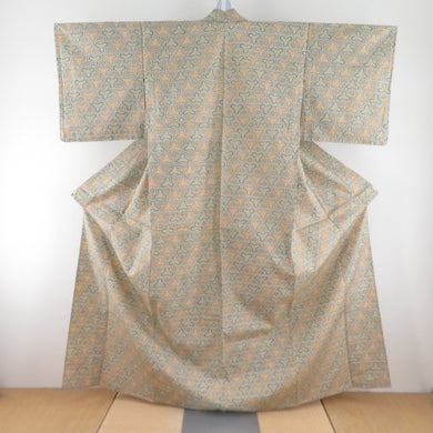 紬 着物 毘沙門亀甲に花模様 辛子色ｘ緑色 単衣 バチ衿 絹 仕立て上がり着物 身丈161cm