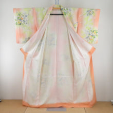 Load image into Gallery viewer, Small pattern, flower pattern, salmon pink x yellow x white, wide collar, silk, ready-made kimono, length 161cm