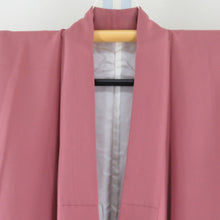 Load image into Gallery viewer, Plain color, red, red, single crest, Gosan paulownia crest, bat collar, pure silk, ready-made, length 156cm