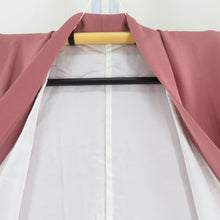 Load image into Gallery viewer, Plain color, red, red, single crest, Gosan paulownia crest, bat collar, pure silk, ready-made, length 156cm