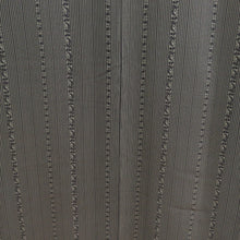 Load image into Gallery viewer, 小紋 緑色ｘ黒色 縦縞に唐草花模様 正絹 広衿 仕立て上がり着物 身丈155cm