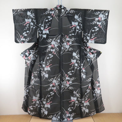 夏着物 単衣 絽 ポリエステル 洗える着物 夏用 小紋 花模様 黒色ｘ灰色ｘサーモンピンク色 広衿 仕立て上がり 身丈156cm