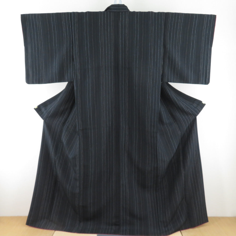 結城紬袷着物証紙付き 紬 着物 結城紬 証紙付 奥順謹製 はたおり娘 袷 広衿 風景文様 紺色