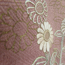 Load image into Gallery viewer, 訪問着 絞り 刺繍入り 薄小豆色ｘベージュピンク色 流水に萩模様 広衿 正絹 仕立て上がり着物 身丈158cm