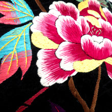 Load image into Gallery viewer, 名古屋帯 繻子 昔 アンティーク帯 昔名古屋帯 黒 多色 大花 刺繍 レトロファッション 明治・大正ロマン 地模様あり 長さ335cm