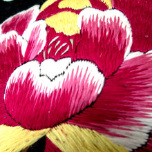 Load image into Gallery viewer, 名古屋帯 繻子 昔 アンティーク帯 昔名古屋帯 黒 多色 大花 刺繍 レトロファッション 明治・大正ロマン 地模様あり 長さ335cm